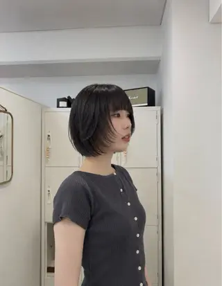 ショート イザワサヤ/梅田 /レイヤーカットのヘアスタイル