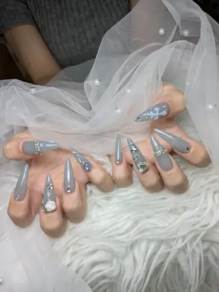 ネイル Queen Nail 柏店　クイーンネイルのネイルデザイン