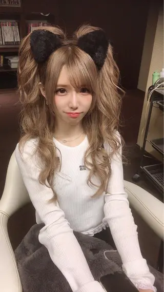 ロング ヘアアレンジ セット&メイク RICK trickのヘアスタイル