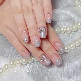 ネイル 🦋 Queenieのネイルデザイン