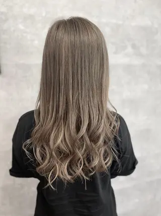 ロング ＳＨＩ ＺＵのヘアスタイル