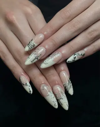 ネイル Iconic Nailのネイルデザイン