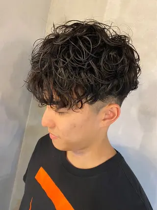 ショート パーマ メンズ ツイスパ特化 石川 歳也のヘアスタイル