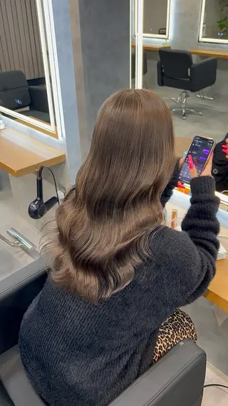 ロング カラー ブリーチなしの達人 🌈KAITOのヘアスタイル