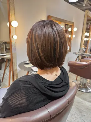 ミディアム BEHIND THE CURTAIN りこのヘアスタイル