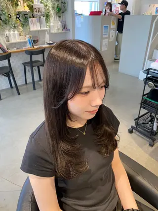 ロング APREKO 葵のヘアスタイル