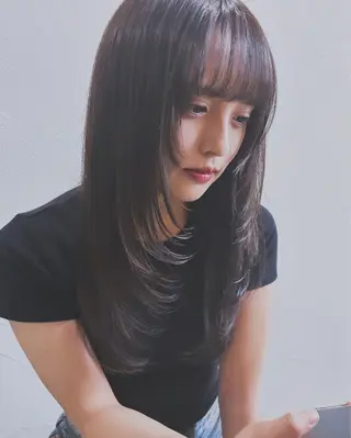 ロング レイヤーカット|高崎 |艶カラー|剣持友希のヘアスタイル