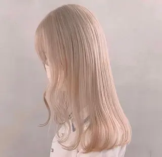 ロング 前田 菜奈子のヘアスタイル
