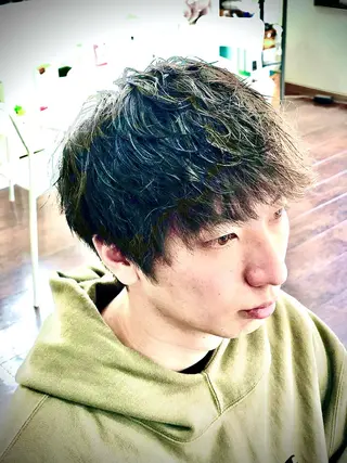 ショート パーマ メンズ men's特化　石井 貴章のヘアスタイル