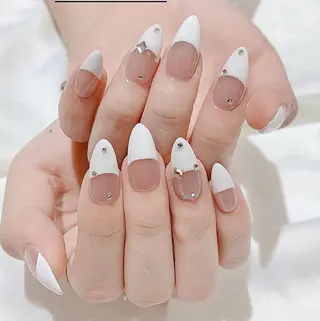 ネイル MOON nailsのネイルデザイン