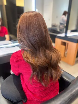 ロング KAREN(ému) 伏見/カットモデルのヘアスタイル