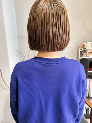 ミディアム カラー 塩澤 榛奈のヘアスタイル