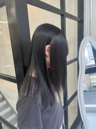 セミロング MaisonHALU 梅木琉衣のヘアスタイル