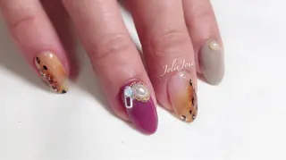 ネイル Jolie Joieの眉毛・アイブロウイメージ