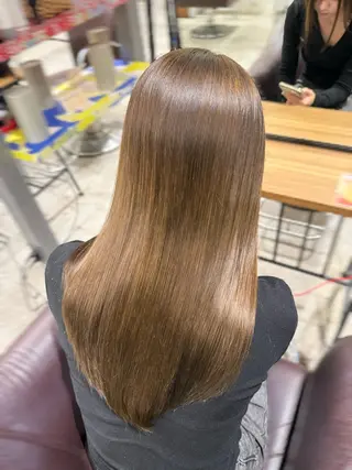 ロング 紅都🫧赤みなし 透明感水光カラーのヘアスタイル