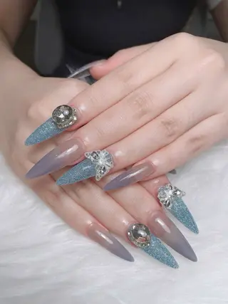 ネイル Sora  Nail 長さ出し専門店のネイルデザイン