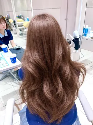 ロング 柴田礼空/顔まわり カット/レイヤーのヘアスタイル