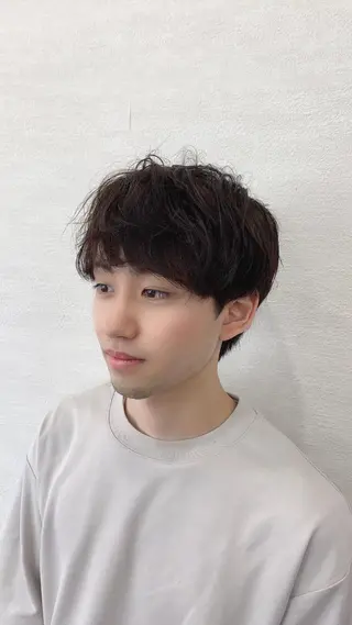 ショート パーマ メンズ チバ ヒロトのヘアスタイル