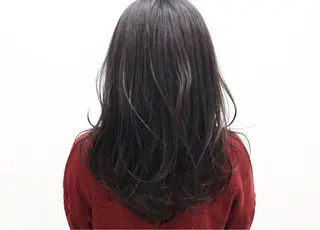 セミロング カラー イシマル ナオヤのヘアスタイル
