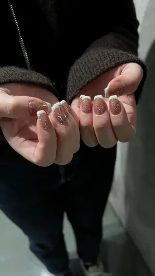ネイル Fleuri 🌿のネイルデザイン