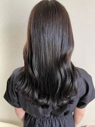 ロング カラー ななほ⌇レイヤー カット⌇透明感カラーのヘアスタイル