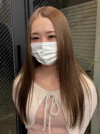 ロング カラー HIBIKI / 透明感カラーのヘアスタイル