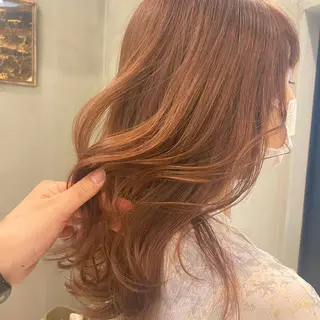 ミディアム 新宿/顔周りカット +レイヤー＝しずく♩のヘアスタイル