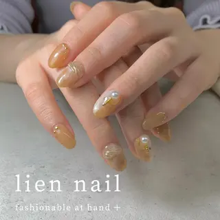 ショート Queen nailのネイルデザイン