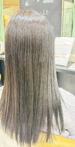 ロング カラー Yoshitsugi Fukaのヘアスタイル