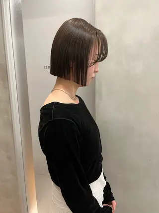 ミディアム カラー 縮毛矯正ボブ&顔まわ レイヤー♡TOMOEのヘアスタイル