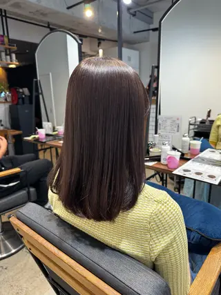 ミディアム カラー レイヤー/大人ボブ| ワタナベ リョウカのヘアスタイル