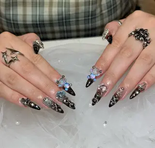 ネイル Aria Nail Beautyのネイルデザイン