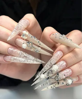 ネイル Rina Mika Nailsのネイルデザイン