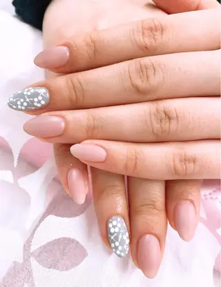 ネイル NailSalon Fluraのネイルデザイン