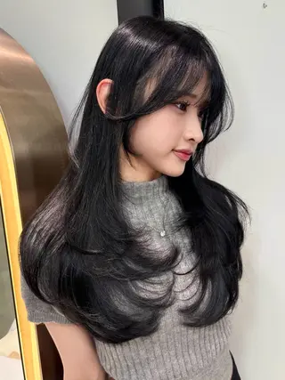 ロング 福岡縮毛矯正✨️ ストレート 向井和輝のヘアスタイル