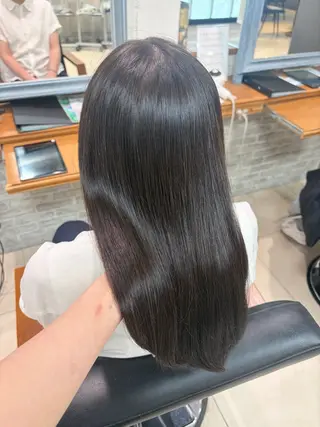 セミロング カラー 透明感カラー🎀/ 寒色カラー/マツエクのヘアスタイル