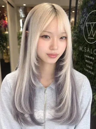 セミロング W_SALON 四条 ブリーチ 髪質改善のヘアスタイル