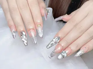 ネイル 🎀M nails✨ ビューティーのネイルデザイン