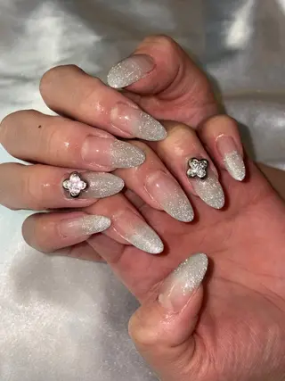 ネイル ✴︎ Delightのネイルデザイン