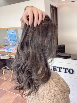 ロング 大澤 唯のヘアスタイル