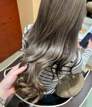 カラー 淡色┊︎ナチュラル 🧁奈那美🧁*.゜のヘアスタイル