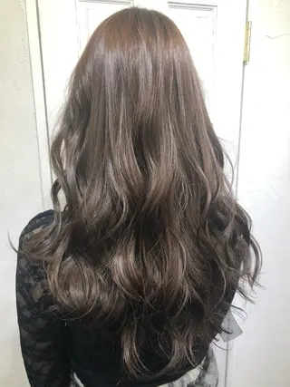 ロング カラー Soleria 田中慎一のヘアスタイル