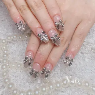 ネイル 🦋 Queenieのネイルデザイン