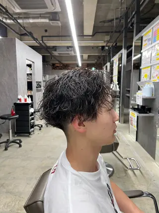 パーマ メンズ 山本 莉人のヘアスタイル