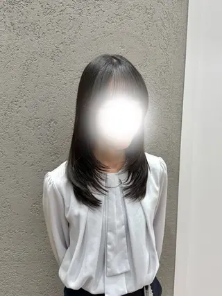 セミロング 髪質改善×レイヤー 🫧鷹司郎のヘアスタイル