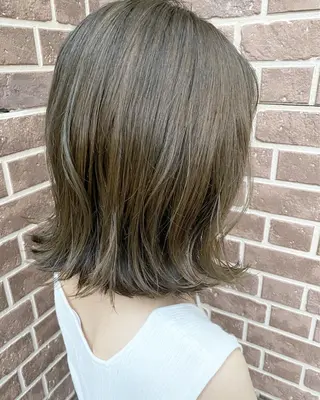 ミディアム カラー ヘアアレンジ ネイル マツエク・マツパ 夜23時まで予約🉑 reverieあきらのヘアスタイル