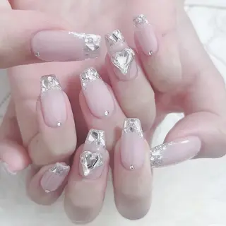 ネイル CeCeまつげパーマ マツエク❣️パリエクのネイルデザイン