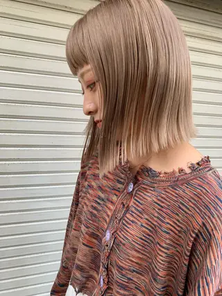 ミディアム カラー wakana/ 柔らかベージュカラーのヘアスタイル