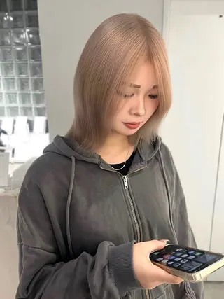 ミディアム ミルクティー /asumi♡のヘアスタイル