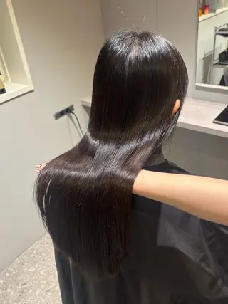 ロング ユカ🎀韓国レイヤー /縮毛矯正/艶カラーのヘアスタイル